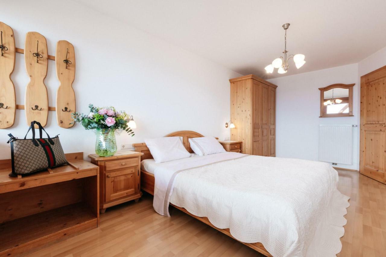 Bertoldihof Apartment กอร์ตัชชา ภายนอก รูปภาพ