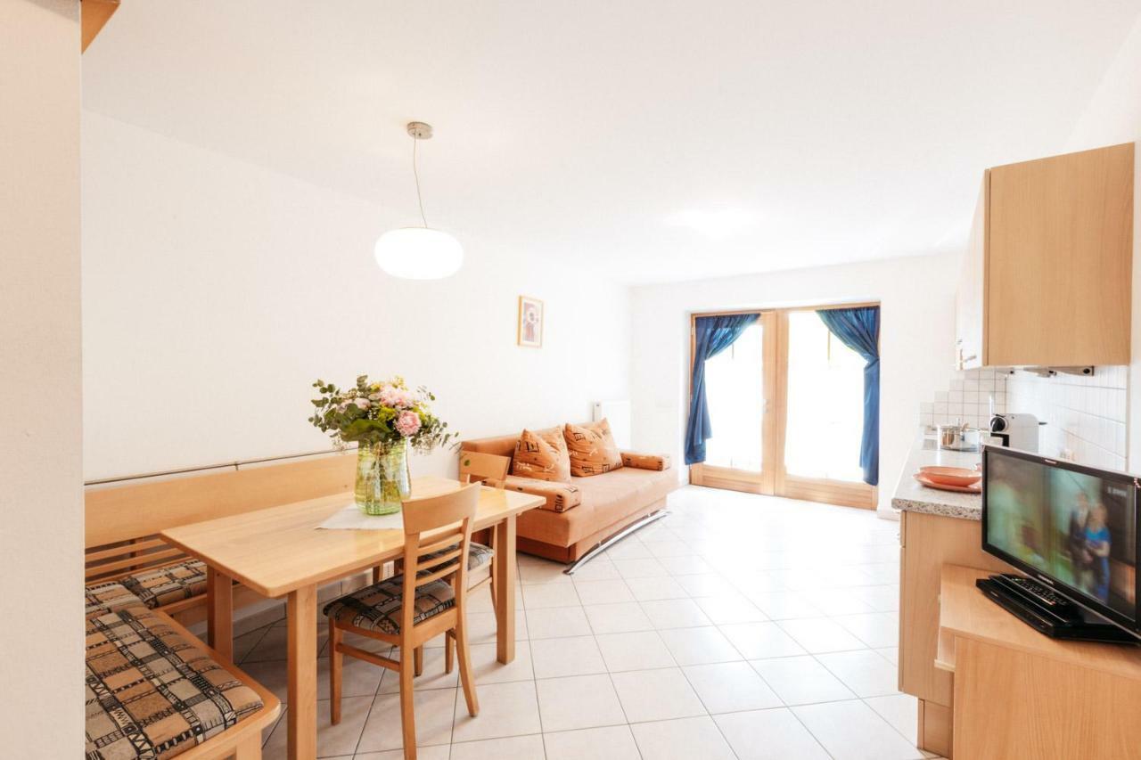 Bertoldihof Apartment กอร์ตัชชา ภายนอก รูปภาพ